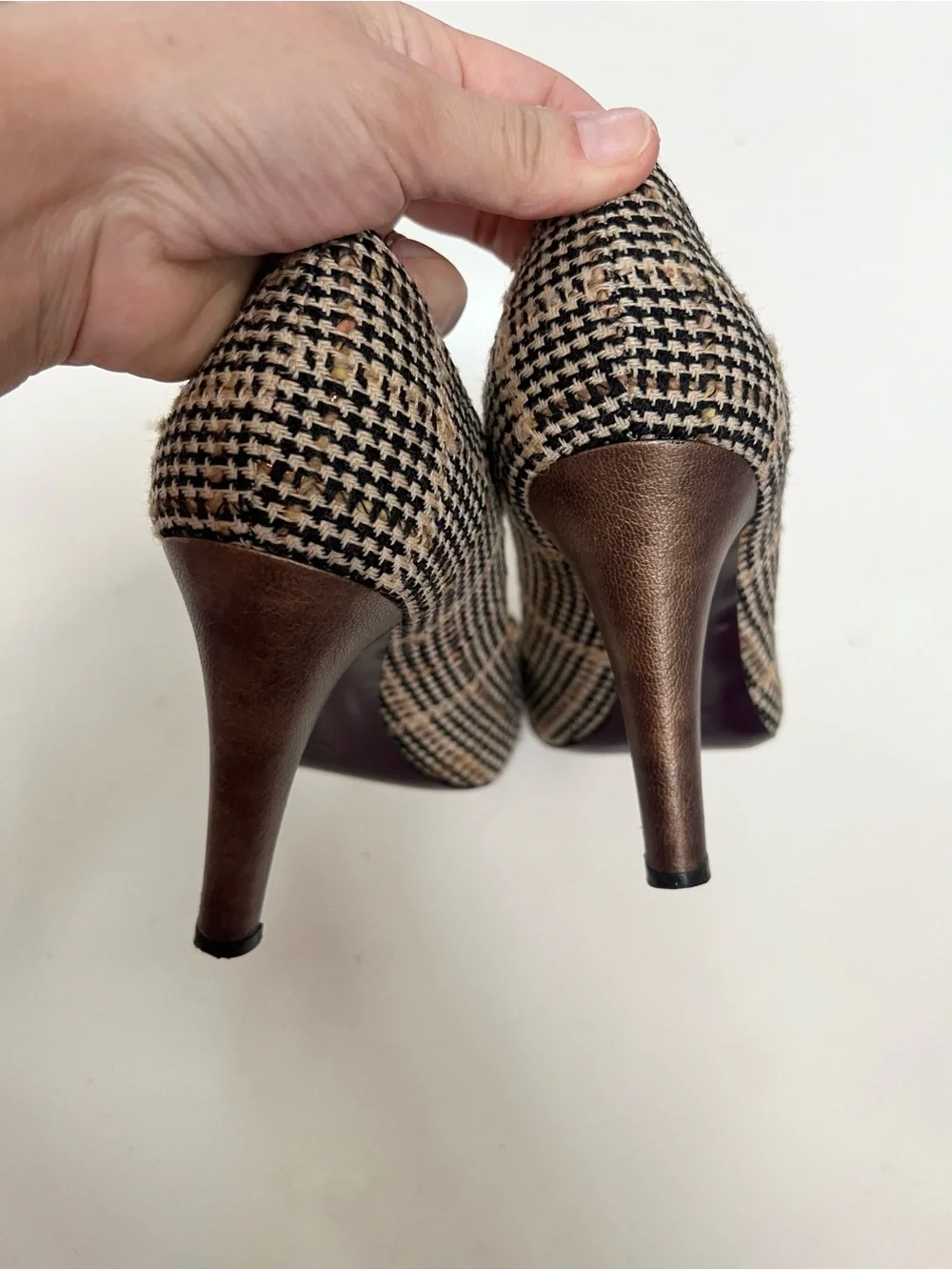 Bettye Muller Italy Tweed Peep Toe Heels EU 37 - Picture 7 of 7